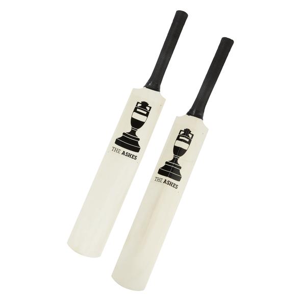 AUTOGRAPH CRICKET BAT